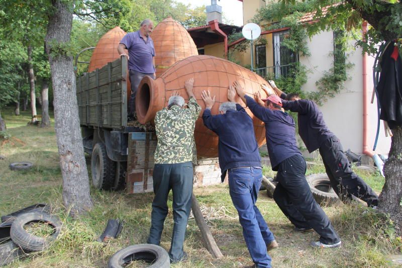 Loading up quevries for the new winery at Gotsa Wines