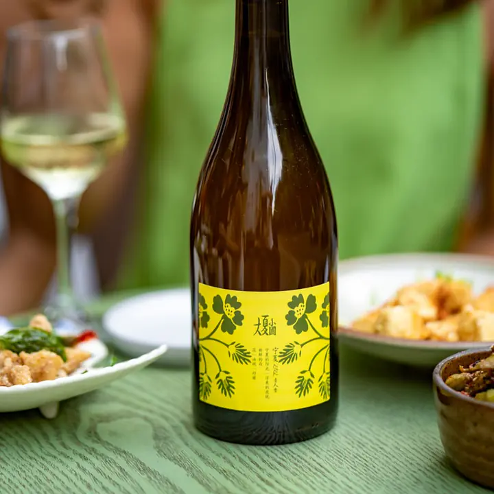 大夏小圃︱宁夏︱贵人香 2023 干白葡萄酒 ITALIAN RIESLING 2023 WHITE WINE 白葡萄酒 WHITE WINE – 11.9% – 750ML - Master