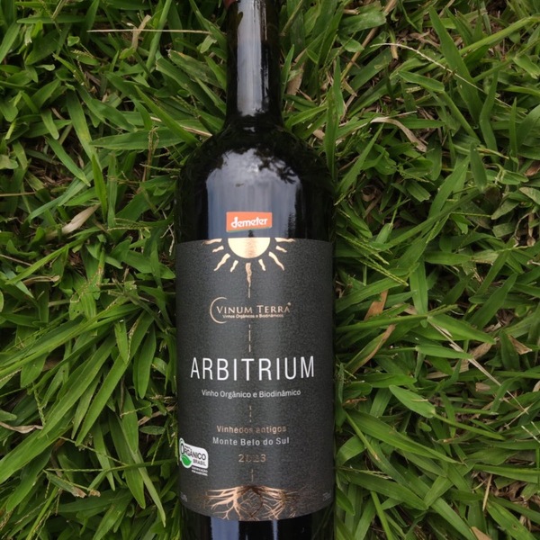 plp_product_/wine/vinum-terra-vinhos-biodinamicos-e-naturais-arbitrium-2023