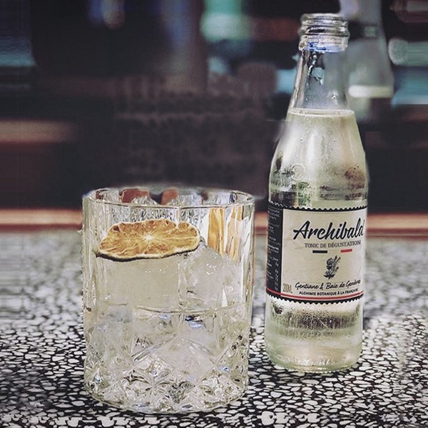 plp_product_/wine/archibald-archibald-sipping-tonic