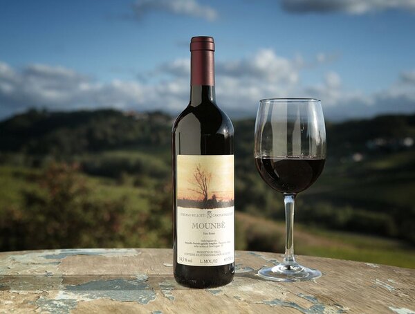 plp_product_/wine/cascina-degli-ulivi-mounbe-2013