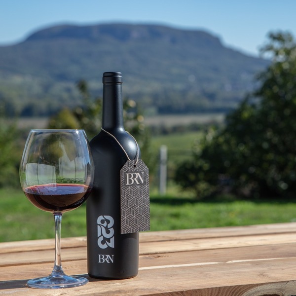 plp_product_/wine/brn-623-by-hand
